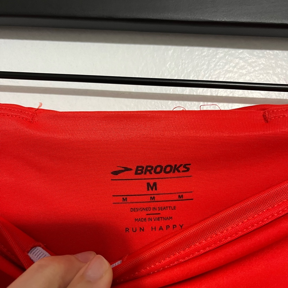Brooks Red Running Leggings